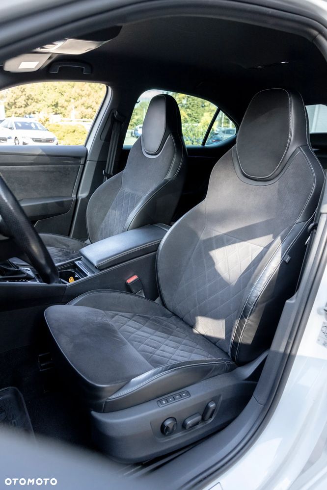 Skoda Superb 2.0 TDI Sportline DSG - 10