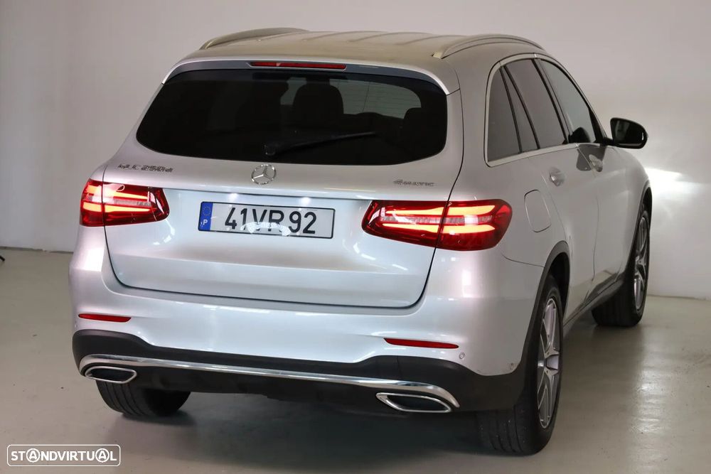 Mercedes-Benz GLC 250 d AMG Line 4-Matic - 24