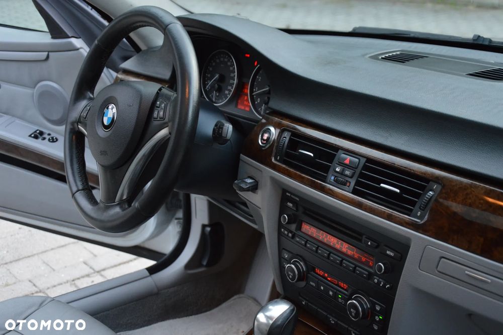 BMW Seria 3 - 17