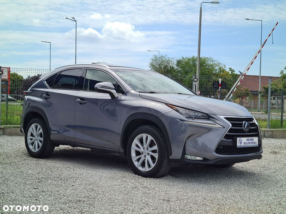 Lexus NX 300h Prestige AWD - 9