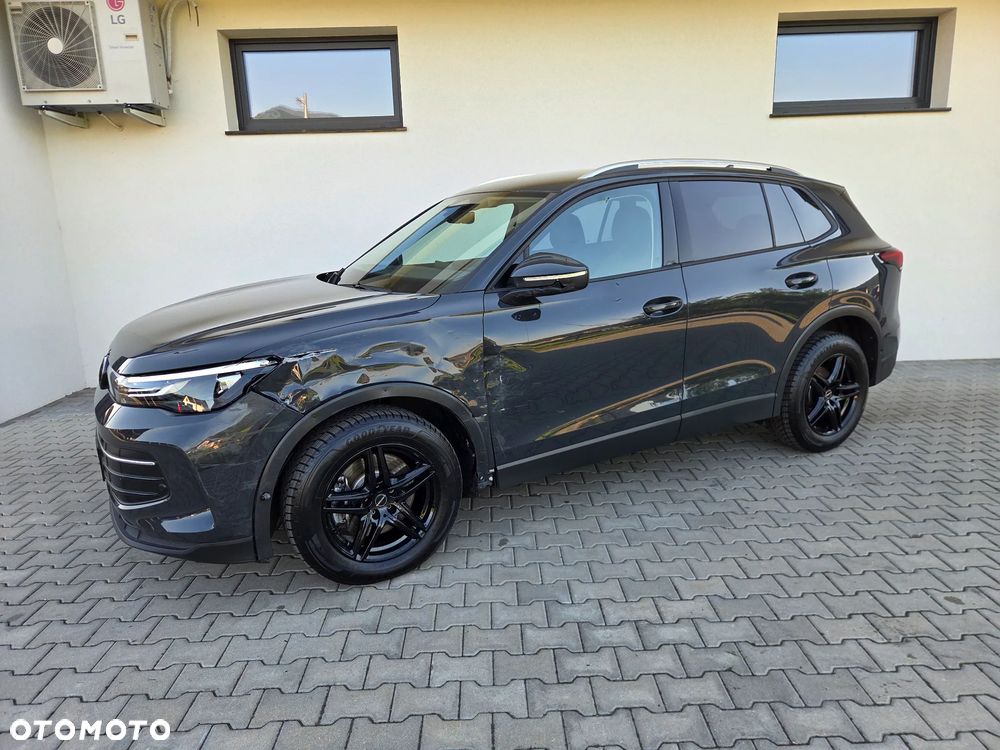 Volkswagen Tiguan - 19