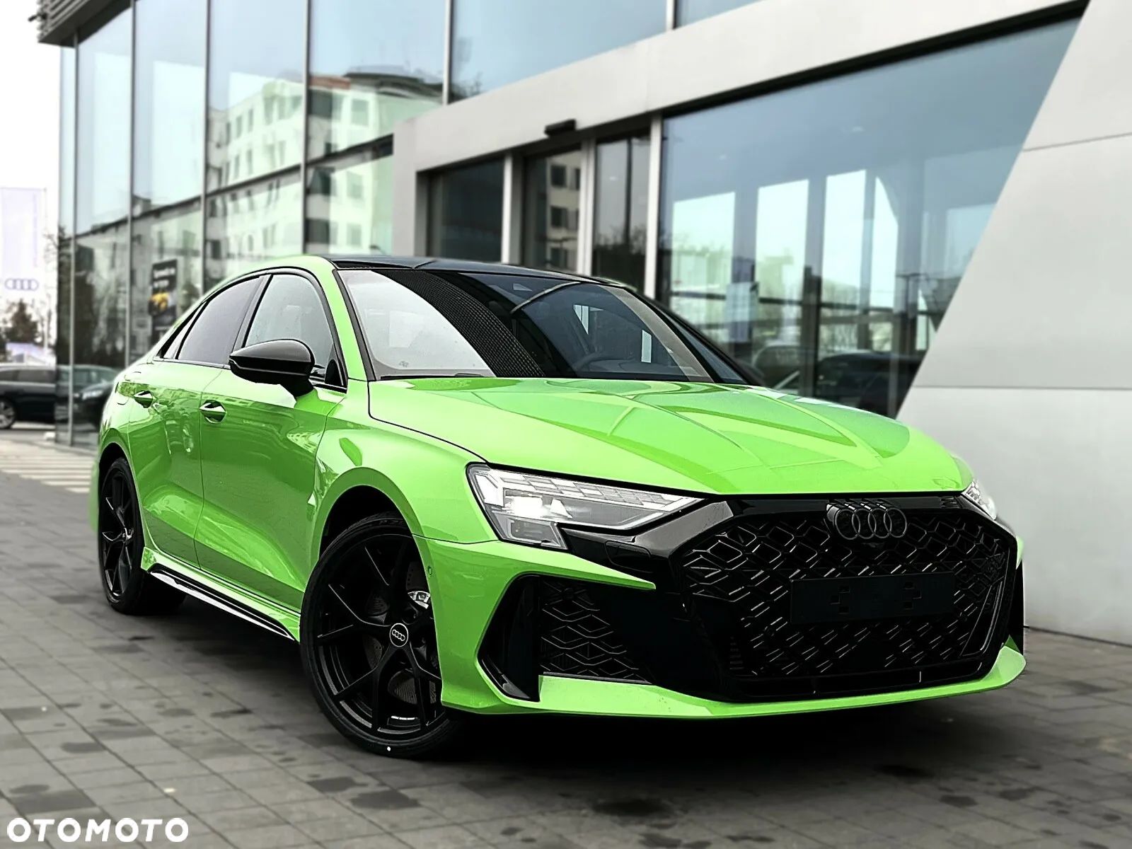 Audi RS3 Limousine - 1