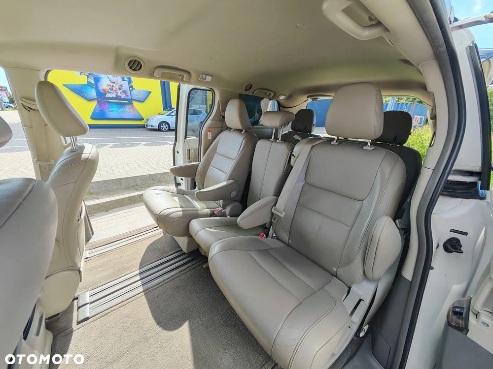 Toyota Sienna 3.5 V6 - 9