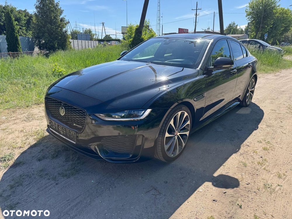 Jaguar XE P250 R-Dynamic HSE - 1