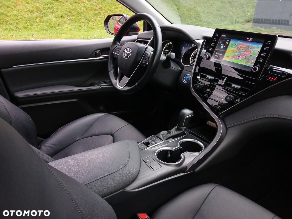 Toyota Camry 2.5 Hybrid Executive CVT - 16