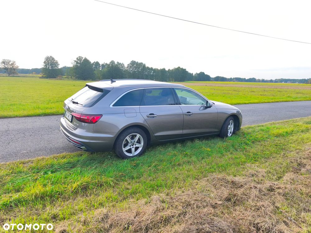 Audi A4 Avant 2021 photo 4