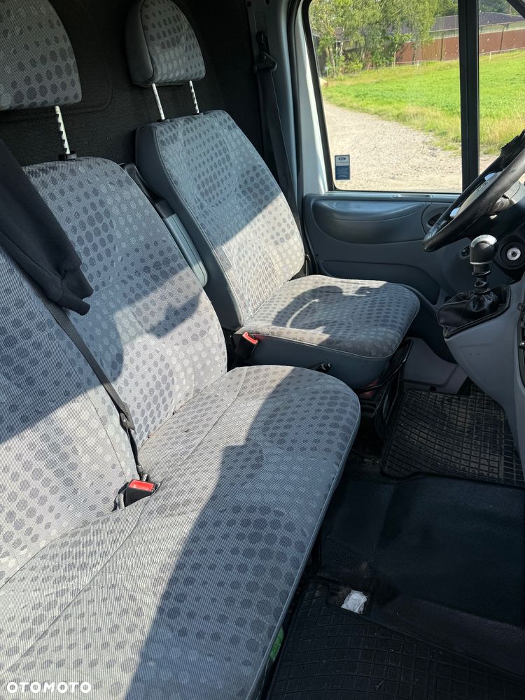 Ford Transit - 11