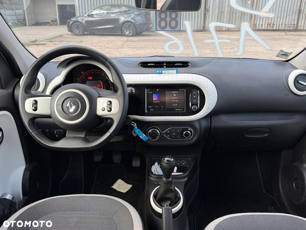 Renault Twingo SCe 65 URBAN NIGHT - 11