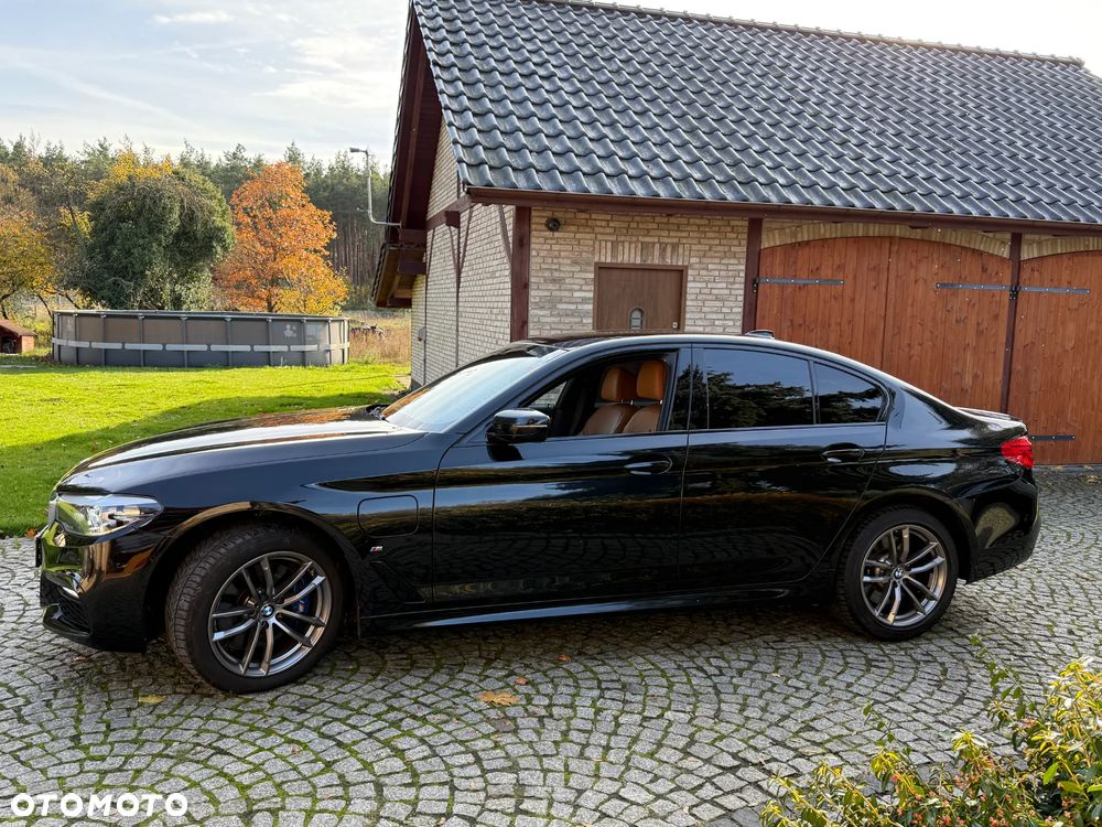 BMW Seria 5 530e iPerformance GPF Luxury Line sport - 9
