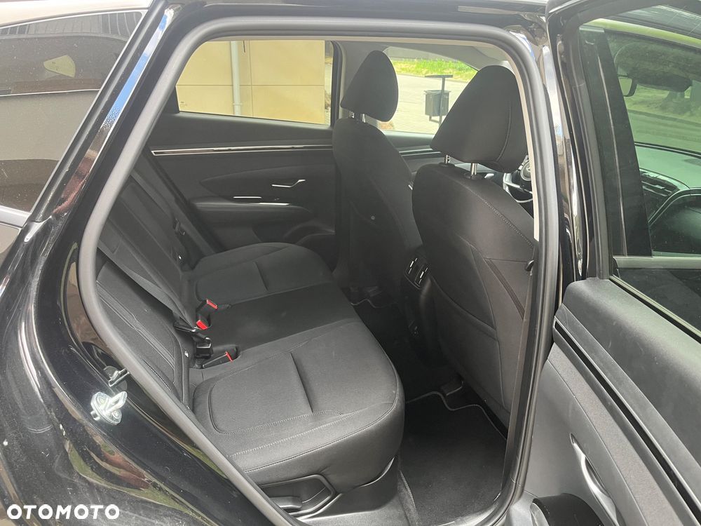 Hyundai Tucson 1.6 T-GDi HEV Executive 2WD - 13