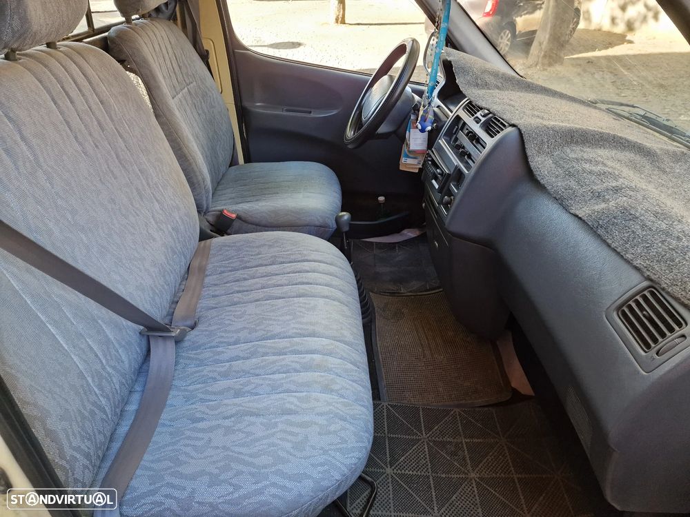 Toyota HiAce 2.4 D LXH12LB - 7