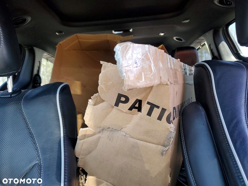 Chrysler Pacifica - 11