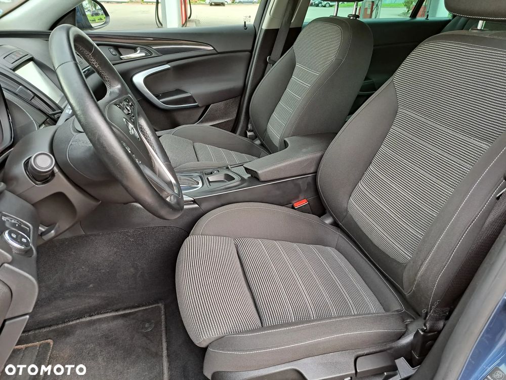 Opel Insignia - 15