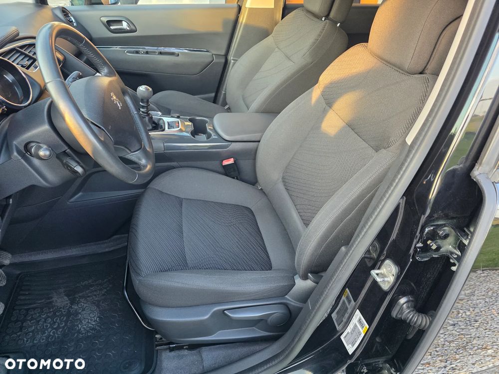 Peugeot 3008 1.6 HDi Style - 27