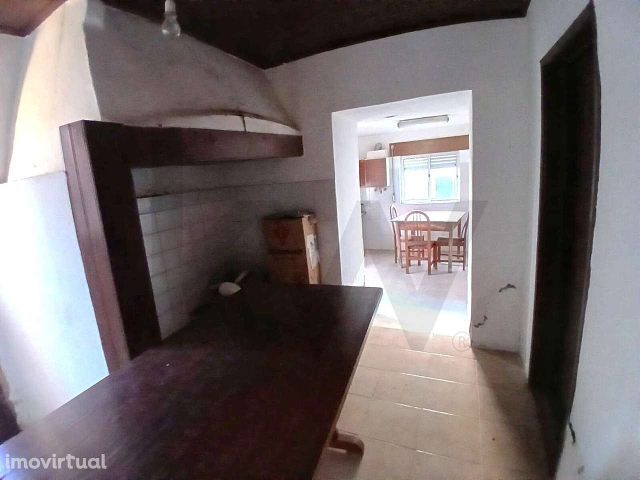 Moradia de Aldeia T2 com Terreno e Adega no Zambujal – Oportunidade de - Grande imagem: 5/18