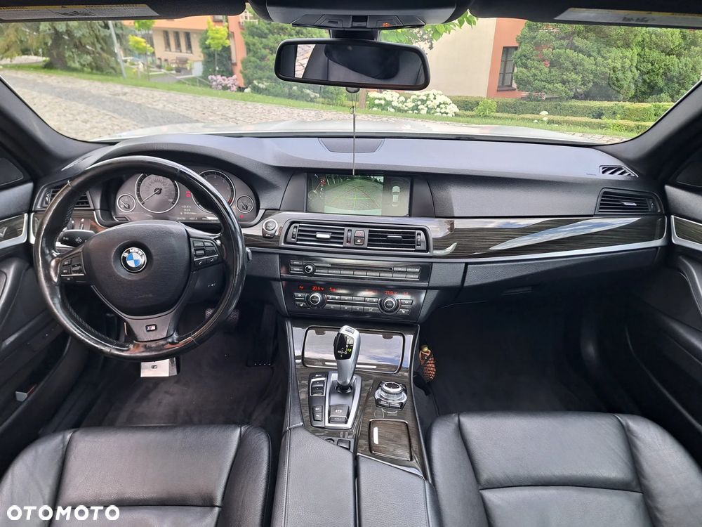 BMW Seria 5 528i xDrive - 18