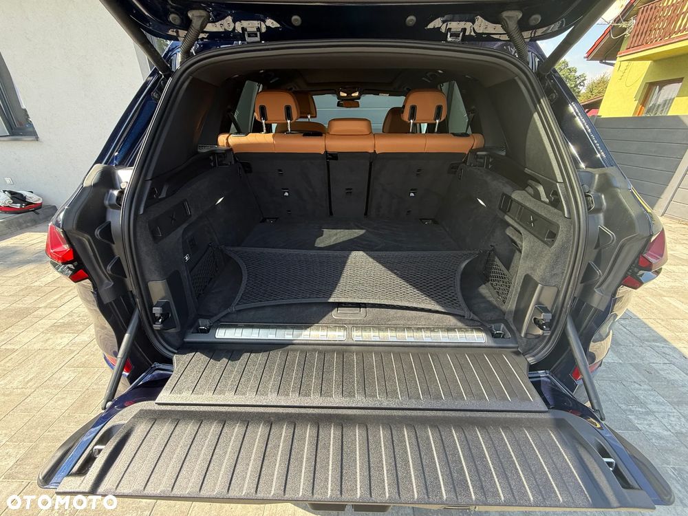 BMW X5 xDrive50e PHEV Individual Edition sport - 28