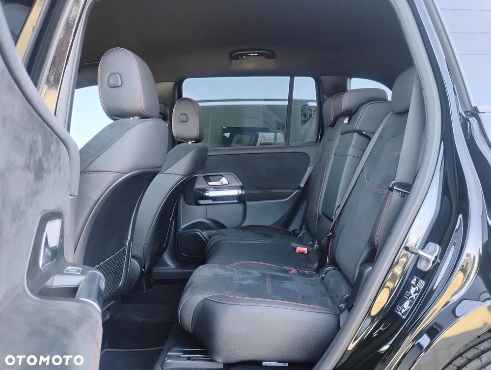 Mercedes-Benz GLB 200 mHEV AMG Line 7G-DCT - 12