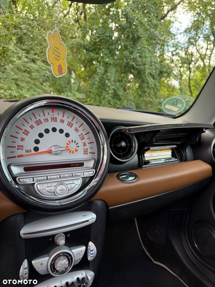 MINI Cooper 50 Mayfair - 19