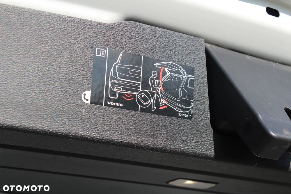 Volvo V60 Cross Country D4 AWD Geartronic Pro - 23