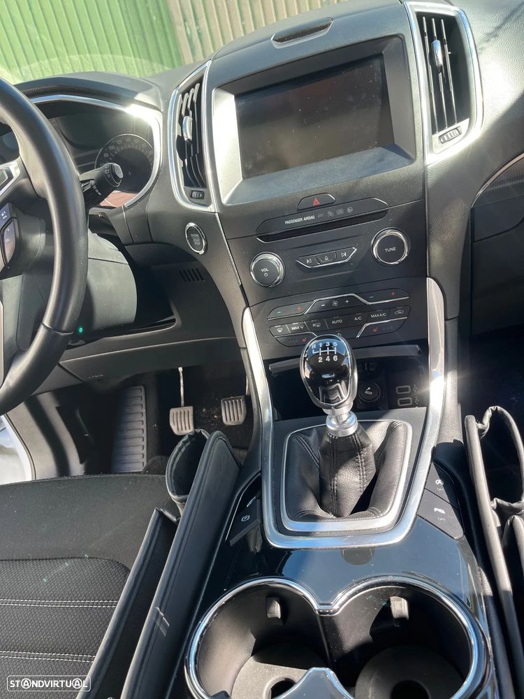 Ford Galaxy 2.0 TDCi Titanium Edtition - 8