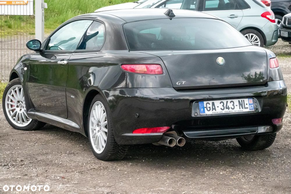 Alfa Romeo GT 3.2 24V Distinctive - 5