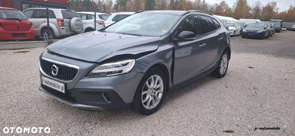 Volvo V40 Cross Country - 3