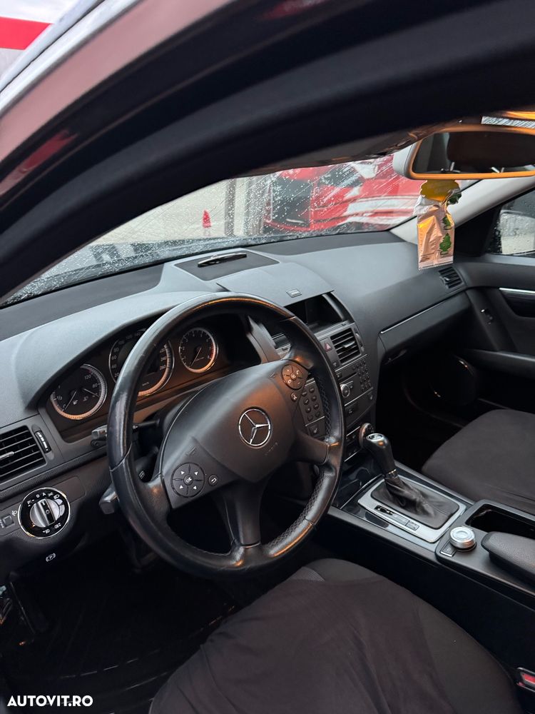 Mercedes-Benz C 180 CGI Automatik BlueEFFICIENCY - 7