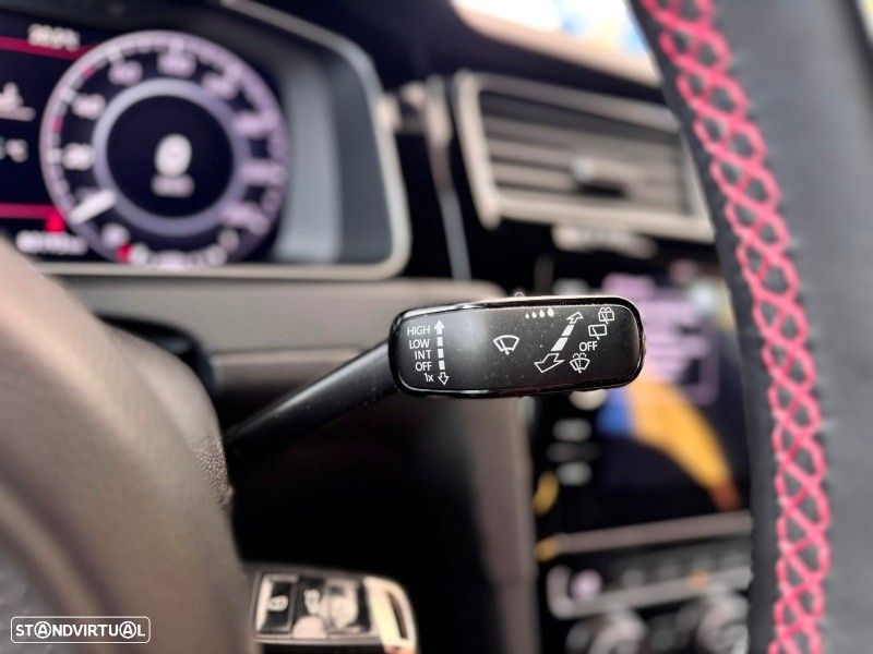 VW Golf 2.0 TSI GTI DSG Performance - 30