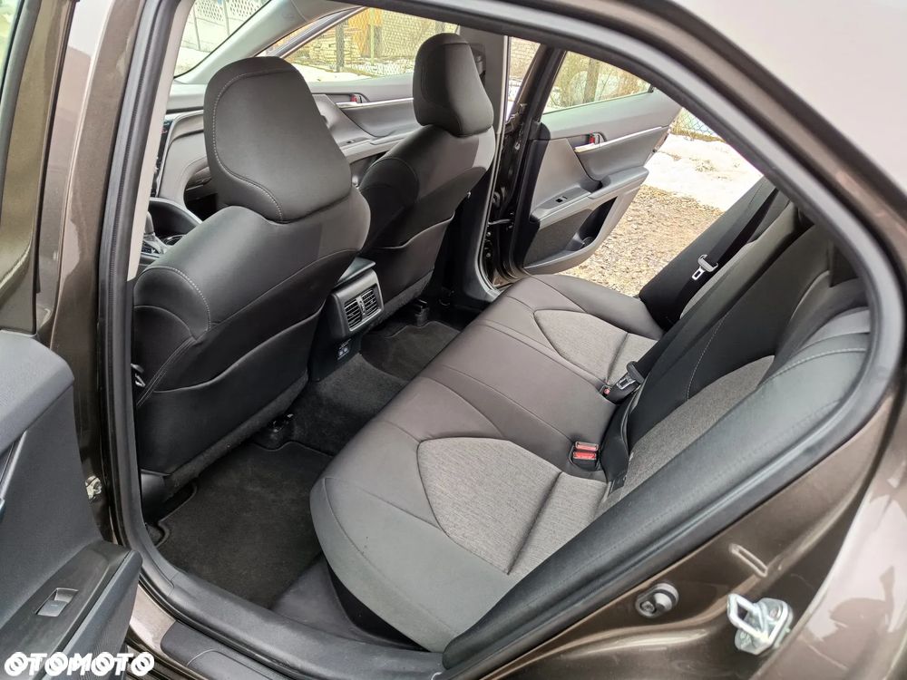 Toyota Camry 2.5 Hybrid Comfort CVT - 15