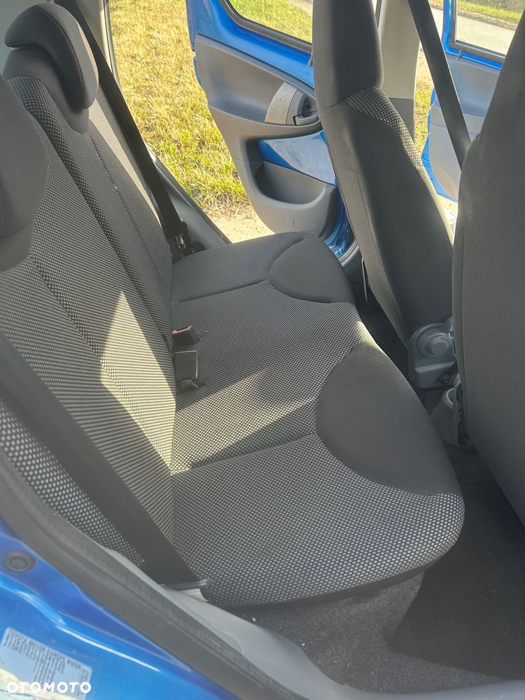 Toyota Aygo - 4