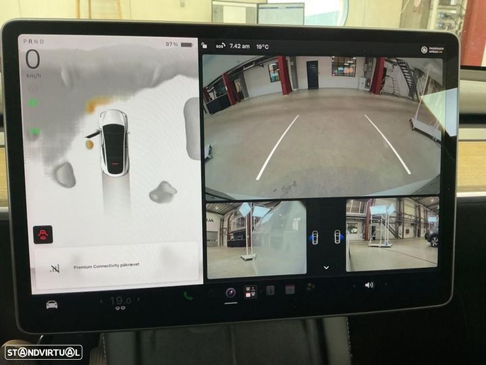 Tesla Model Y RWD - 11