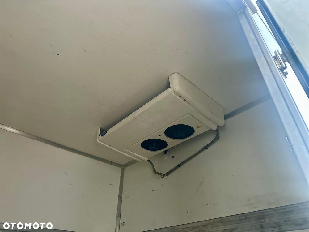 Mercedes-Benz SPRINTER - 7