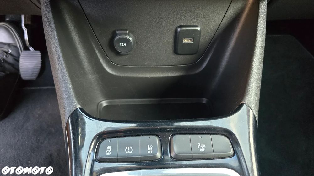 Opel Crossland X - 37