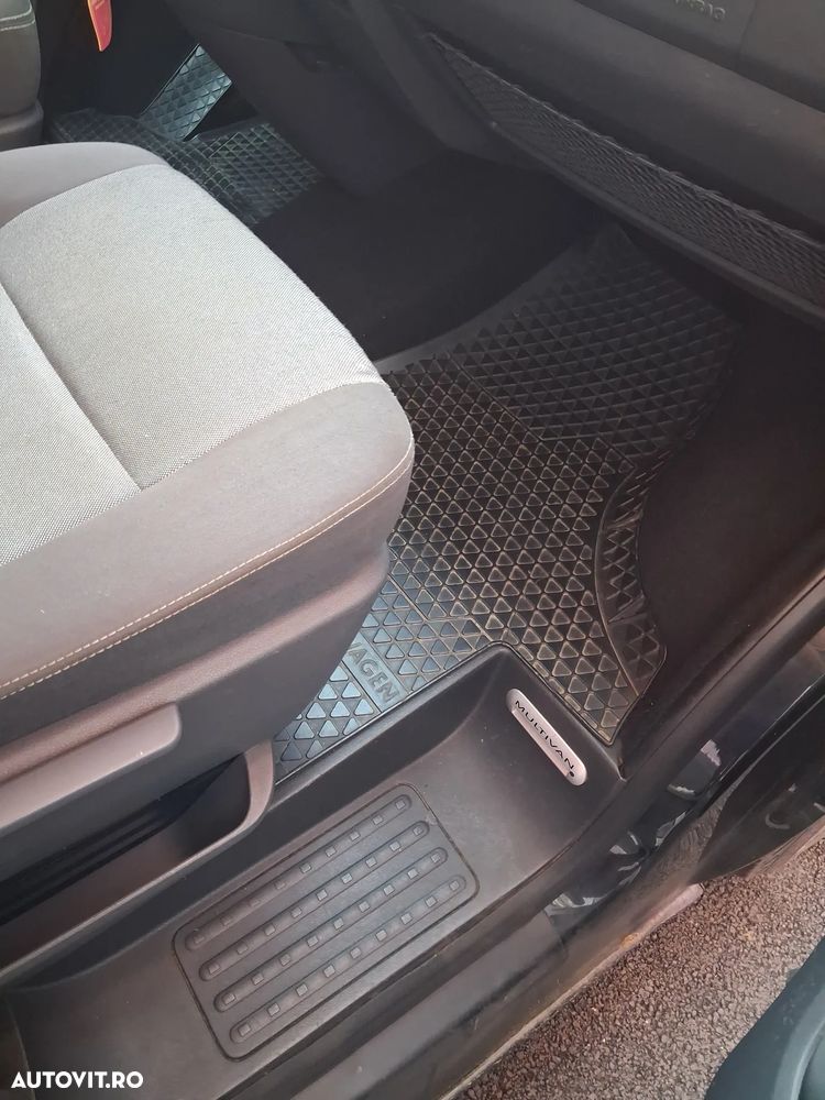 Volkswagen Multivan - 7