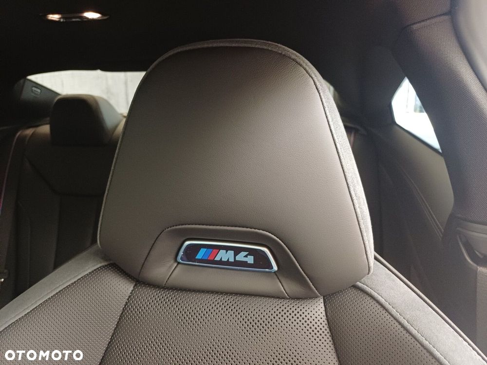 BMW M4 Competition M xDrive - 11