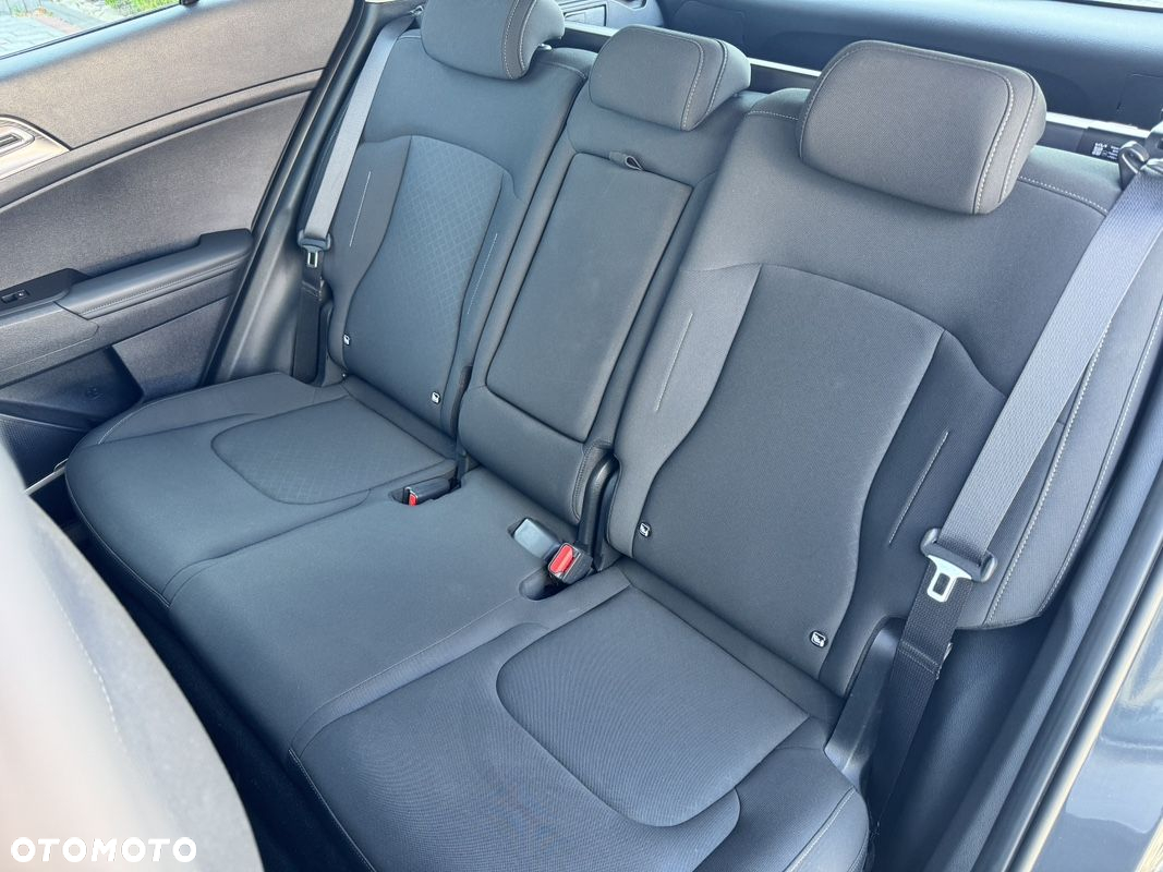 Kia Sportage 1.6 T-GDI M 2WD DCT - 6