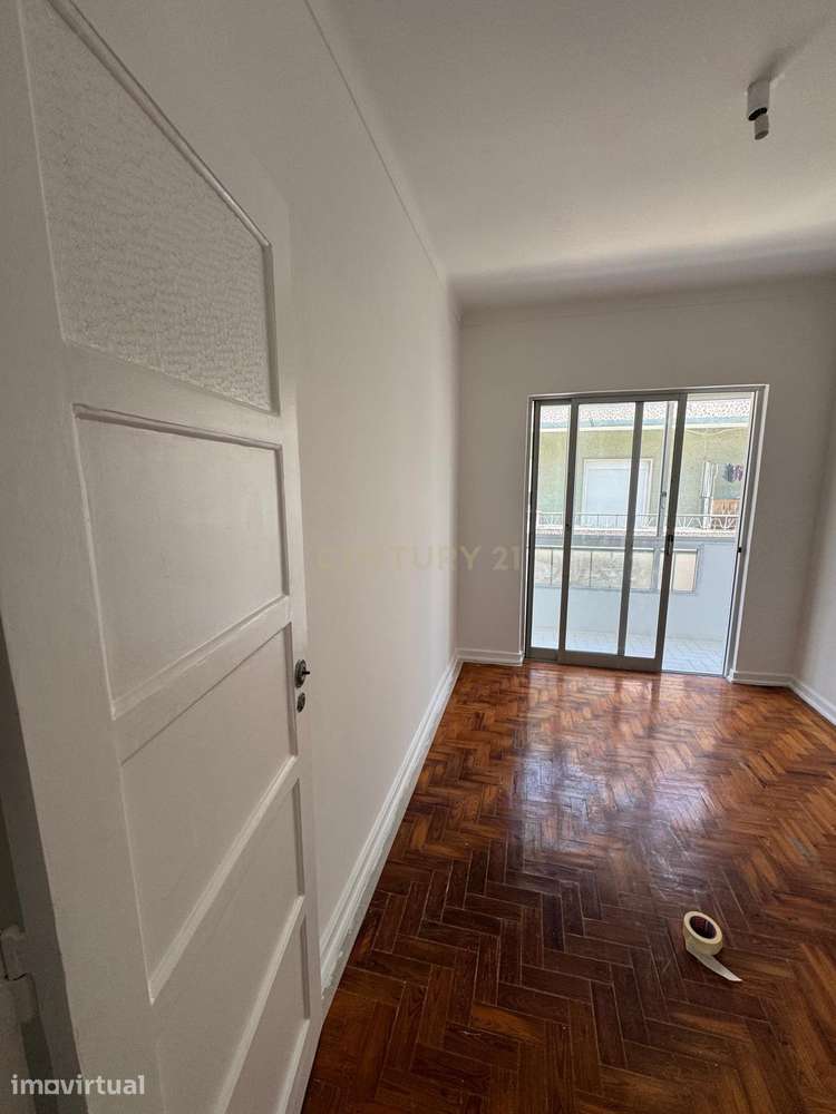 Apartamento T2 para Arrendamento — Alverca do Ribatejo - Grande imagem: 2/6