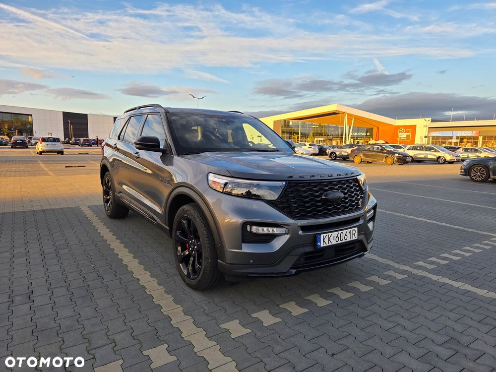 Ford Explorer - 3
