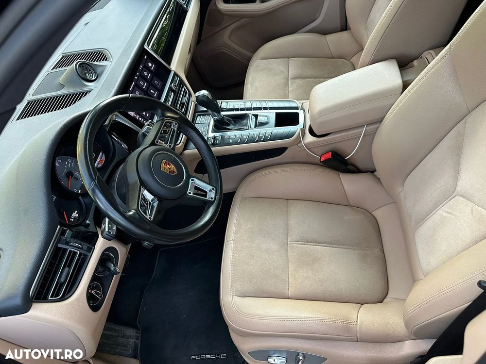 Porsche Macan - 15
