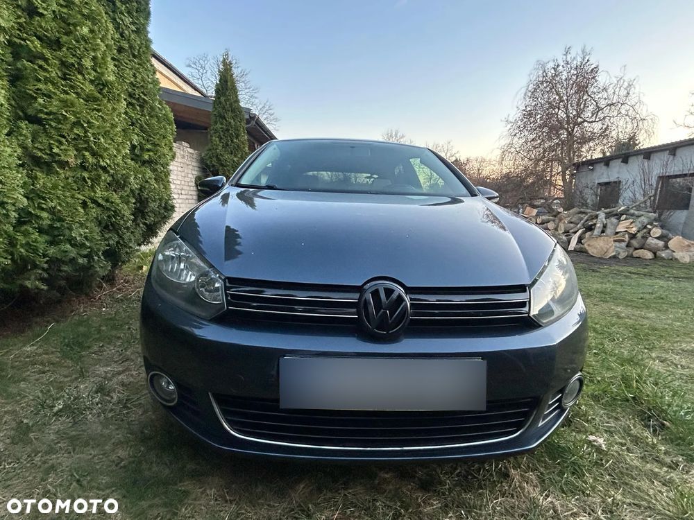 Volkswagen Golf - 1