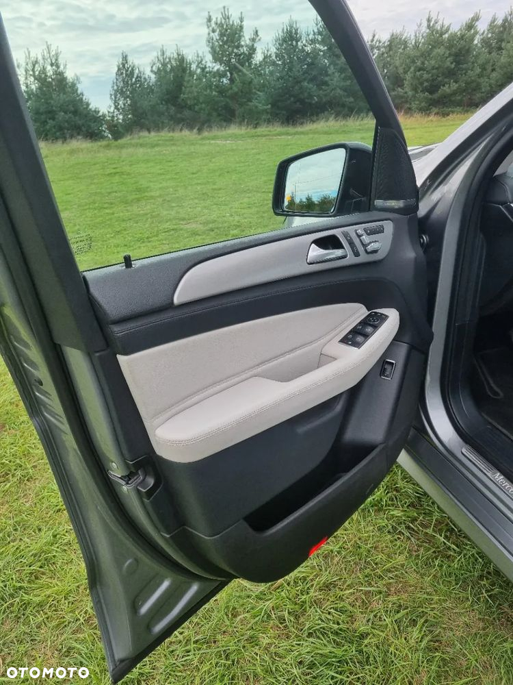 Mercedes-Benz GLE 500 4-Matic 7G-TRONIC - 17