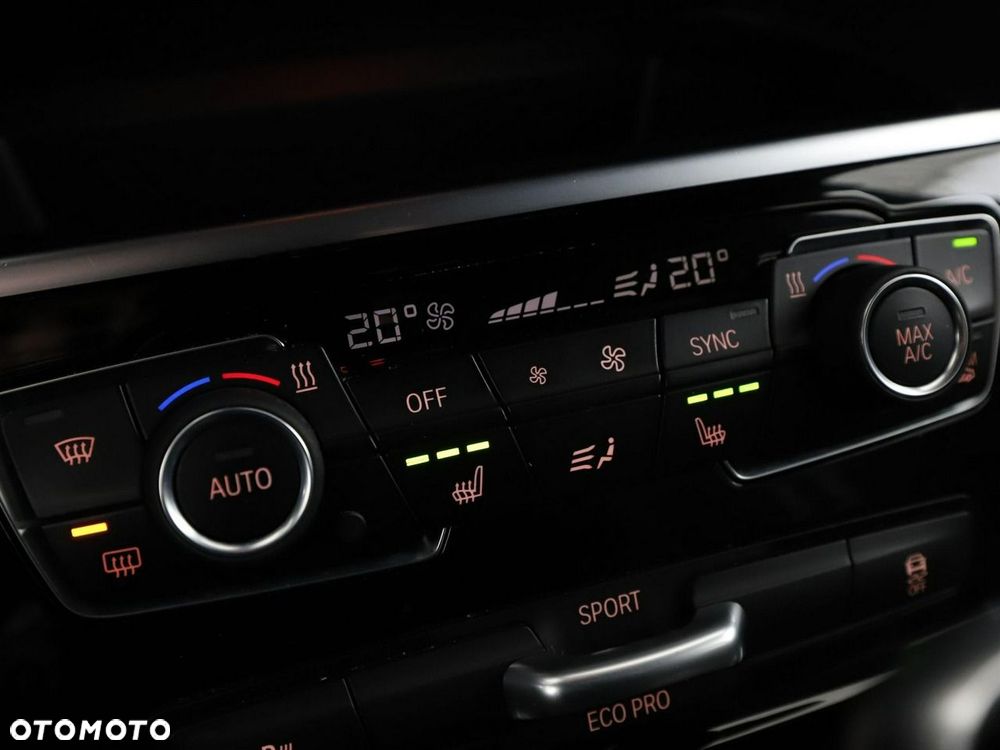 BMW Seria 2 218d M Sport - 26