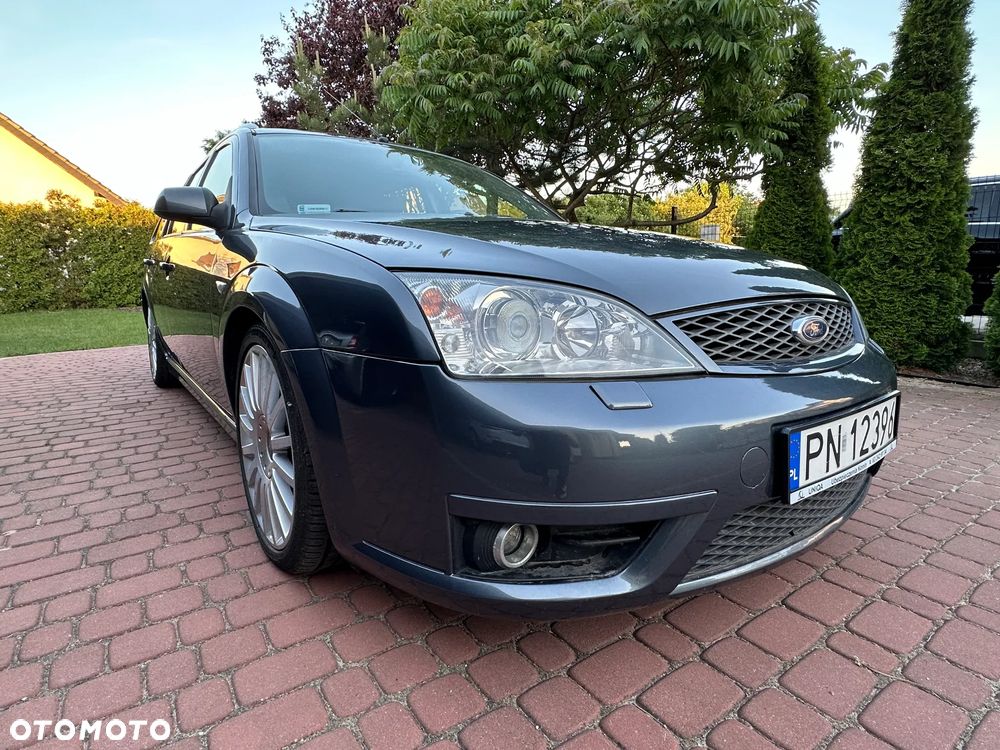 Ford Mondeo V6 ST 220 - 13