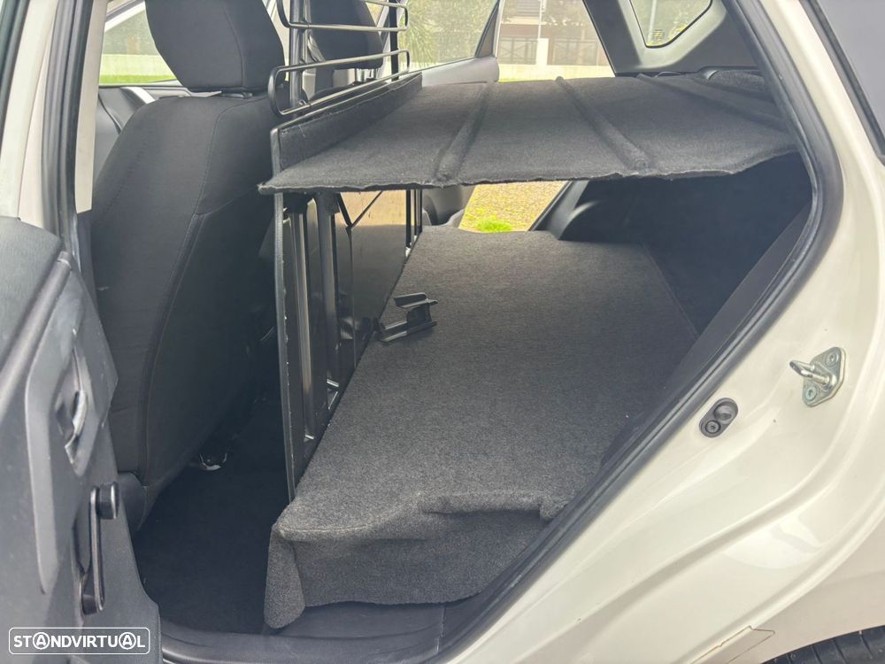 Toyota Auris 1.4 D-4D +AC - 16