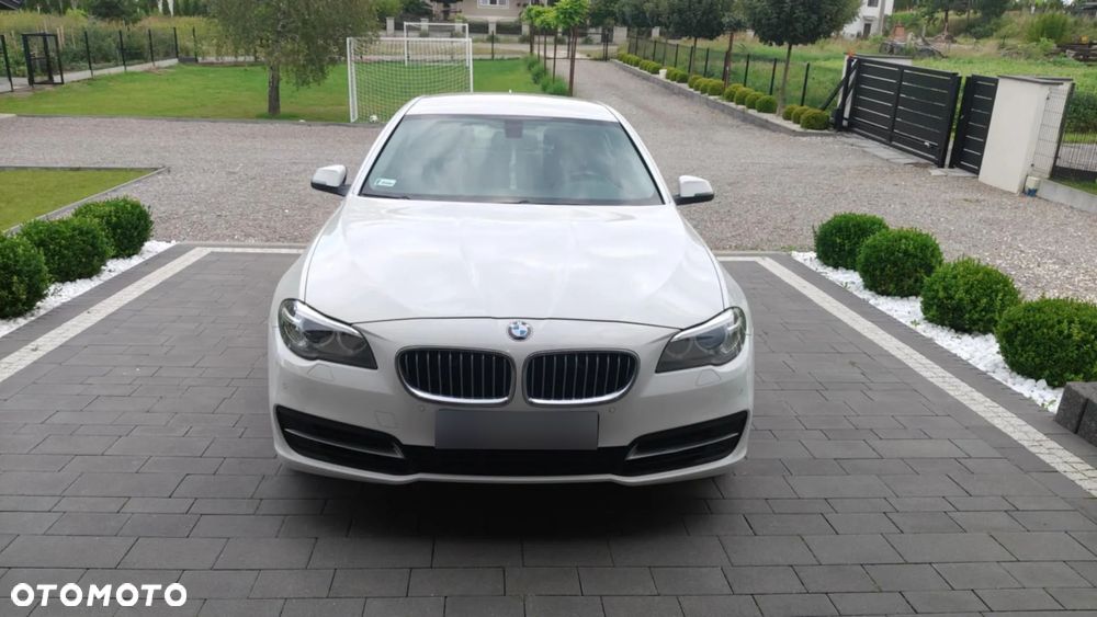 BMW Seria 5 520d xDrive - 3