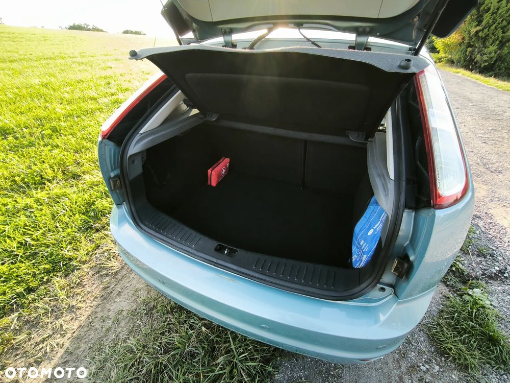 Ford Focus 1.6 Ti-VCT Titanium - 16
