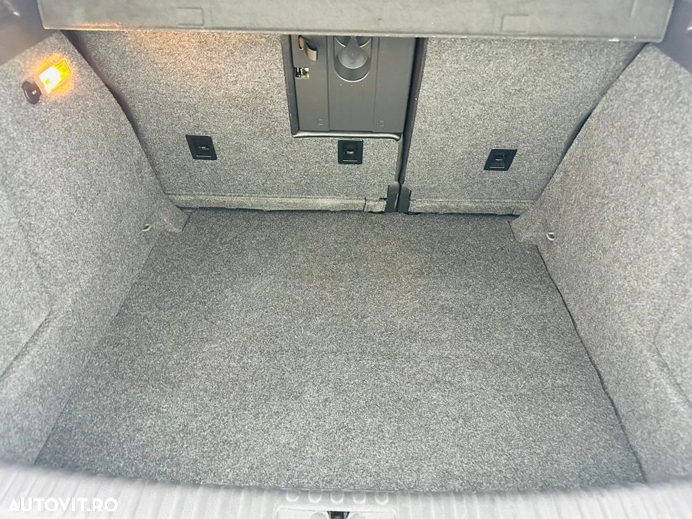 Volkswagen Tiguan 2.0 TDI DPF BlueMotion Technology Cup Sport & Style - 22