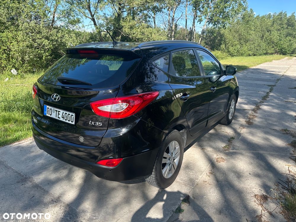 Hyundai ix35 blue 1.6 2WD Finale Silver - 4