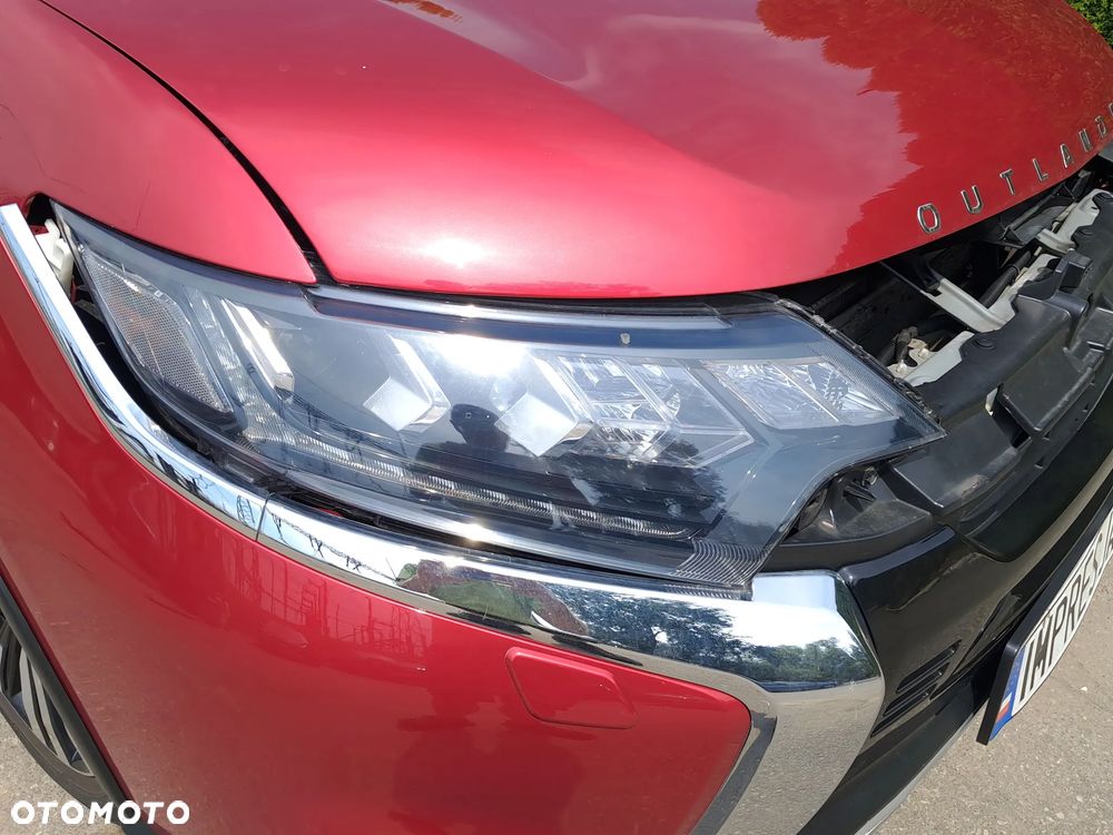 Mitsubishi Outlander - 20